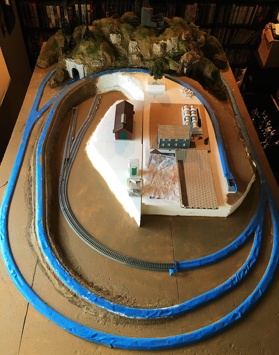 HO scale train table layout mountain and scenery | hupspring's blog